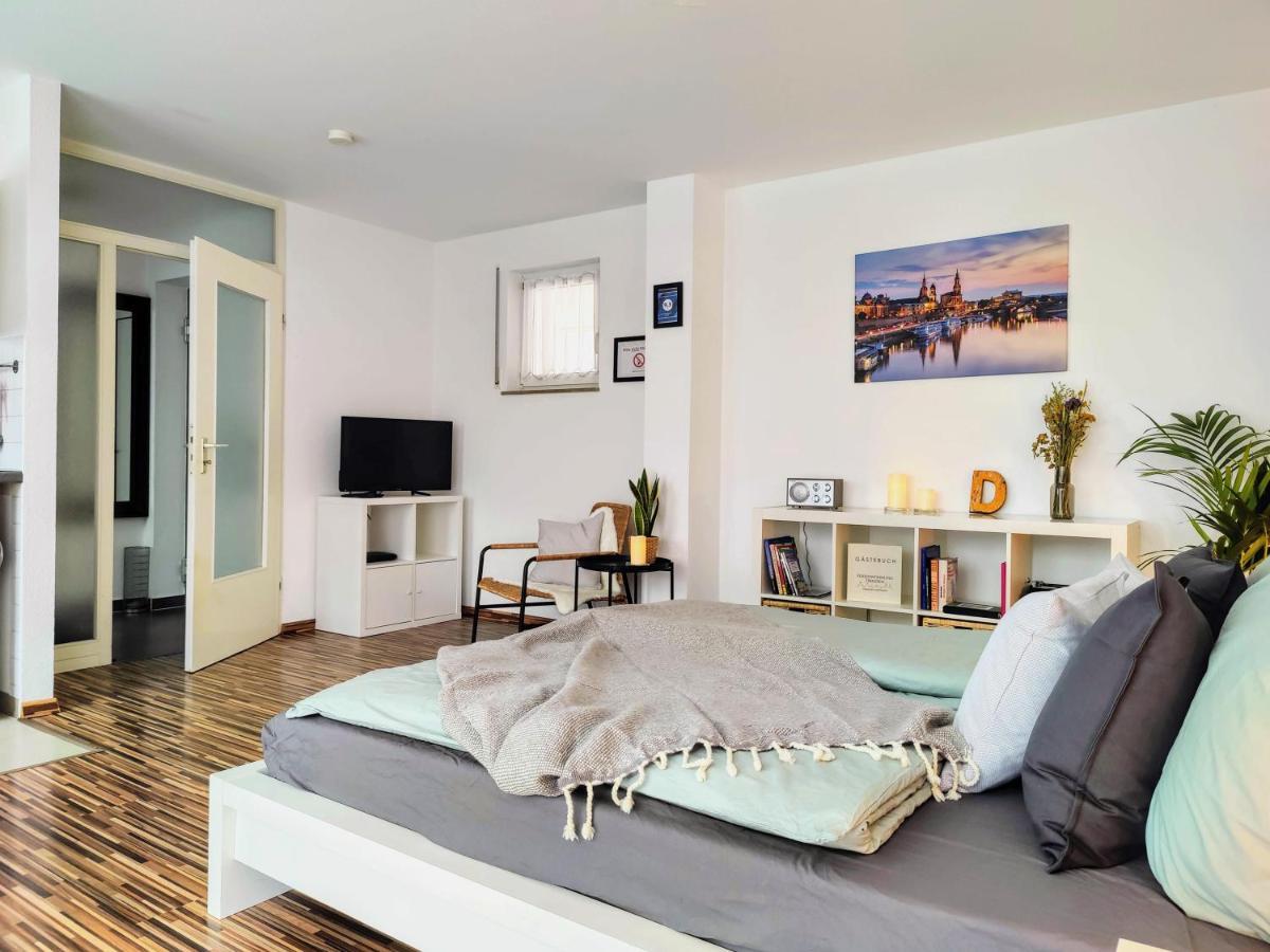 Gemuetliche Ferienwohnung In Ruhiger Lage Dresden Exterior foto